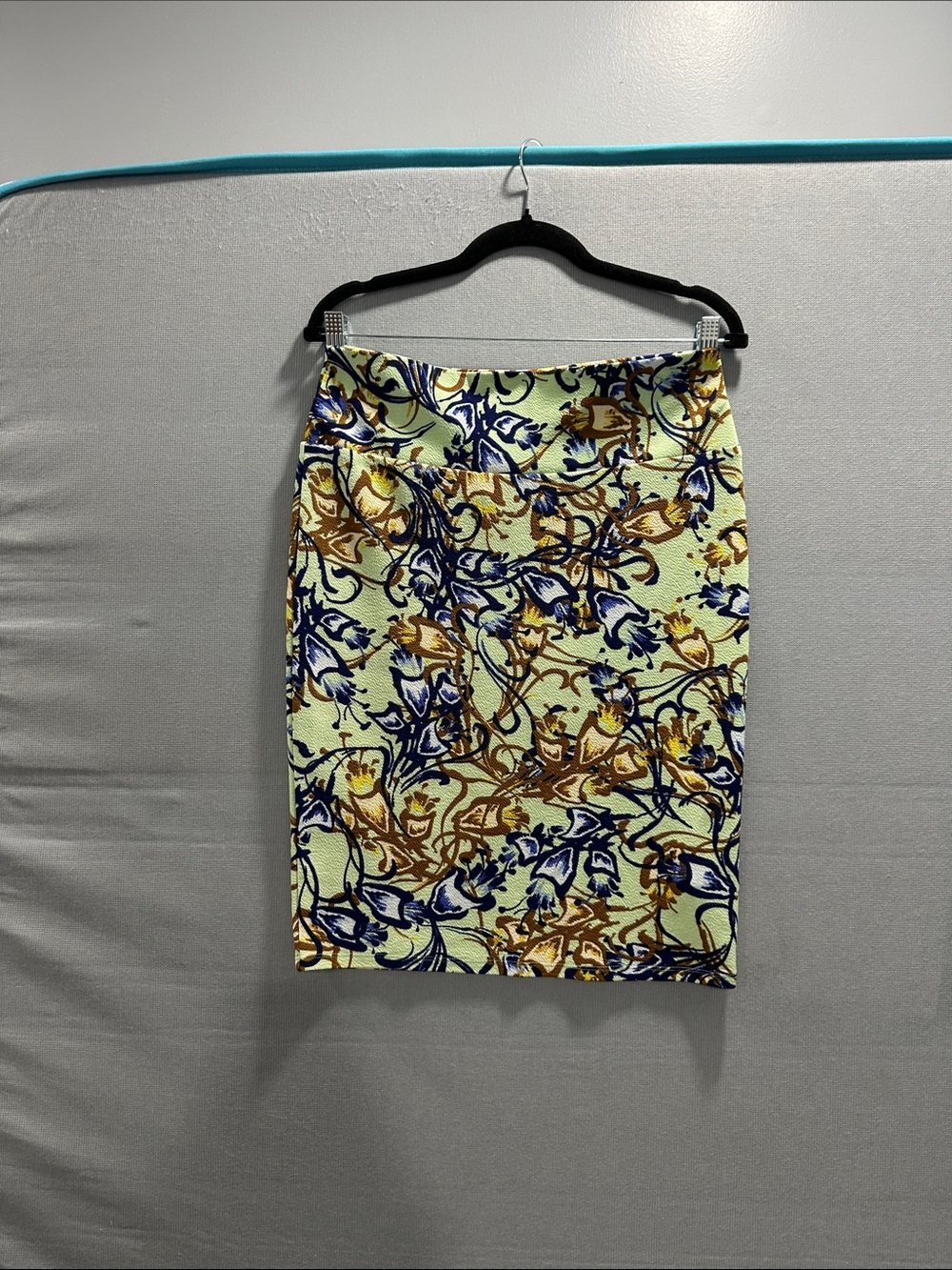 LuLaRoe Yellow, Navy & Brown Floral Pencil Skirt size M (waist 30 long 23)
